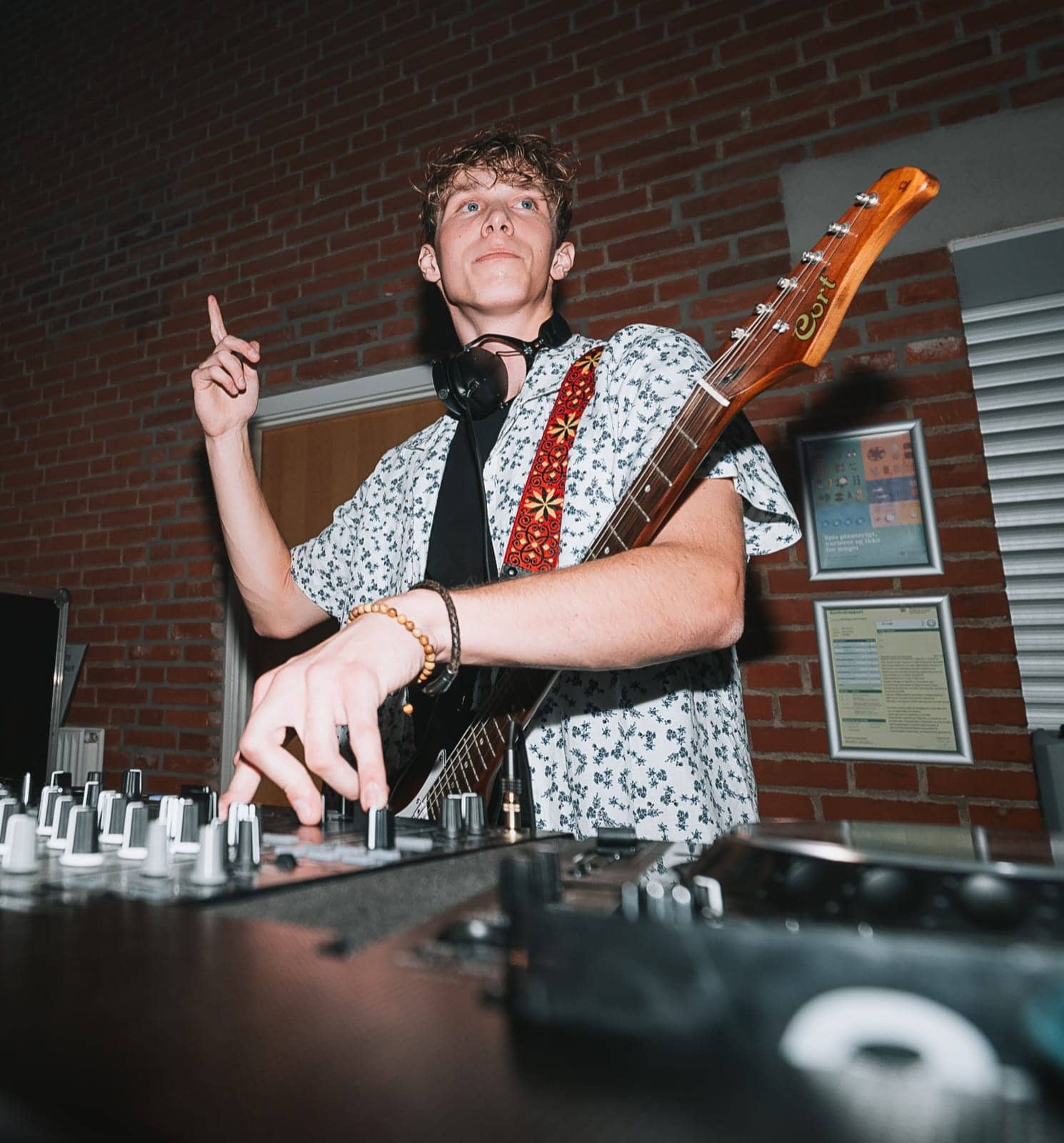 DJ DANIEL